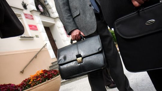 Topnieje armia lubelskich urzędników. Ale są miejsca gdzie rośnie