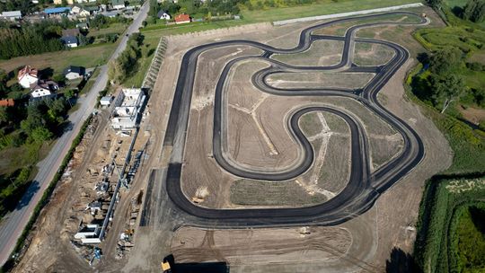 Tor wyścigowy nabiera kształtów. Gotowy będzie za rok