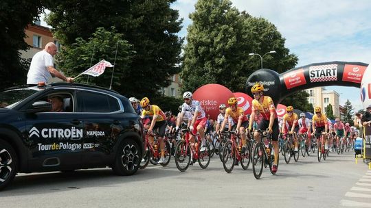 Tour de Pologne 2022: Sergio Higuita wygrał trzeci etap z Kraśnika do Przemyśla [zdjęcia]