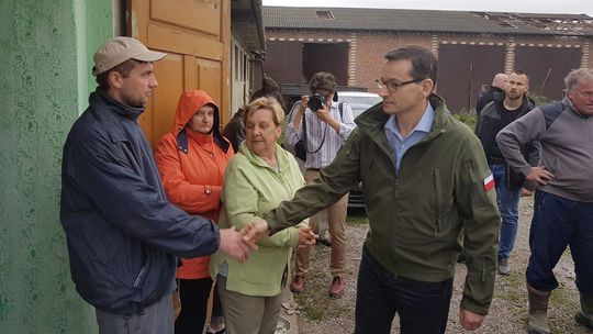 Trąba powietrzna w gm. Wojciechów koło Lublina. Na miejscu jest premier Morawiecki [zdjęcia]