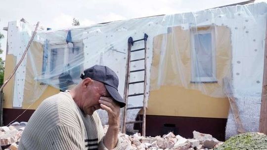Trąba powietrzna zabrała im wszystko. Dom poszedł z wiatrem (zdjęcia)