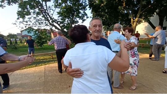 Tradycyjne potańcówki na dechach. Kapela zagra na żywo