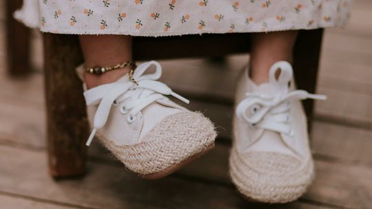 Tragedia na drodze. Ciężarówka śmiertelne potrąciła 4-letnie dziecko