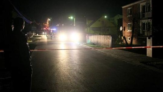 Tragedia pod Kielcami. Rozbrajany niewybuch zabił mężczyznę i ciężko poranił jego syna