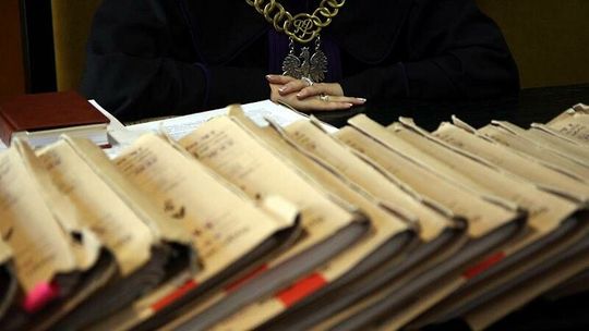 Tragiczna śmierć w mieszarce. Dwaj pracownicy odlewni oskarżeni