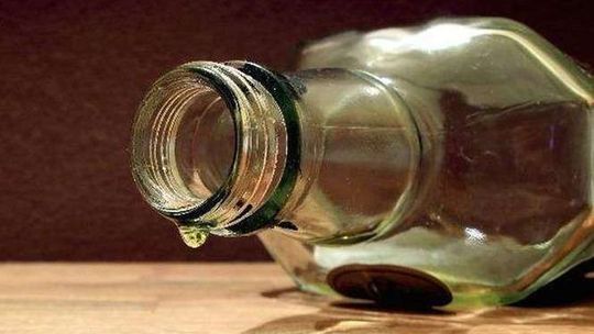 Tragiczny finał libacji. Nożownik mówi, że nic nie pamięta