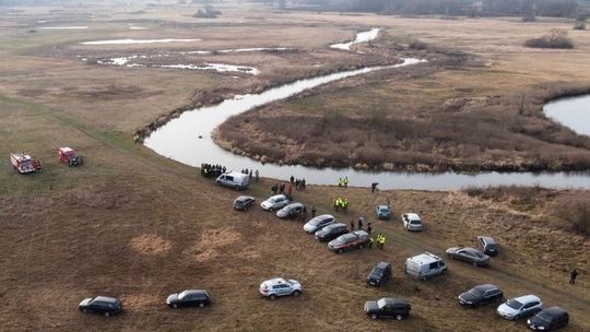 Tragiczny finał poszukiwań radnego. Wcześniej w rzece znaleziono samochód