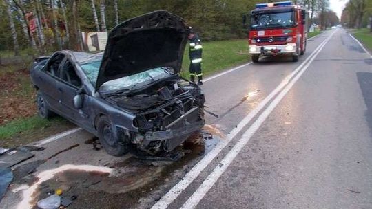 Tragiczny koniec świątecznego weekendu. Samochód przygniótł 20-latka