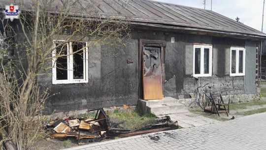 Tragiczny pożar w Rokitnie od niedopałka papierosa? Nie żyje 70-latek