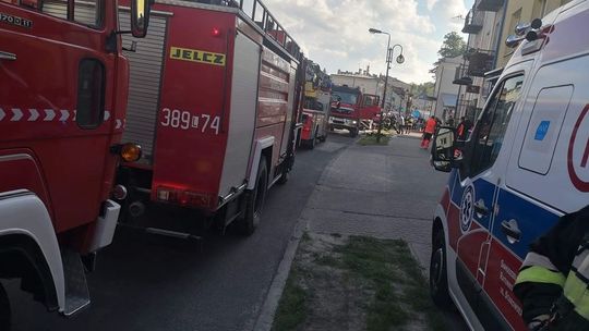 Tragiczny pożar w Szczebrzeszynie. Nie żyje 61-letni mężczyna [ZDJĘCIA]