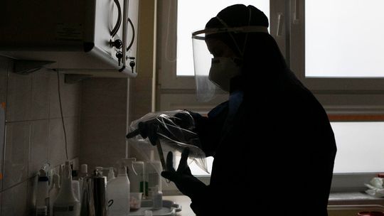 Tragiczny rekord  – aż 52 zgony w Lubelskiem. GIS nie ujawnia wieku pacjentów