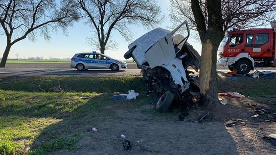 Tragiczny wypadek koło Kutna. Zginęli dwaj mieszkańcy powiatu puławskiego [zdjęcia]