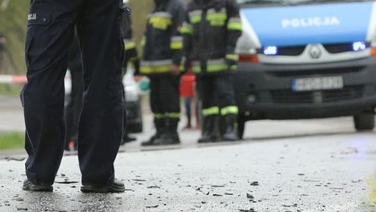 Tragiczny wypadek na DK 19. Nie żyje kierowca samochodu osobowego