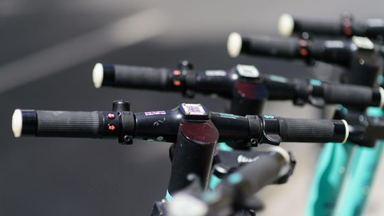 Tragiczny wypadek na hulajnodze. Nie żyje młoda kobieta