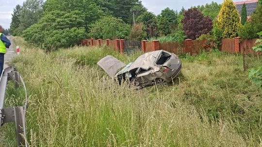 Tragiczny wypadek na krajowej 12. Kierowca zginął na miejscu