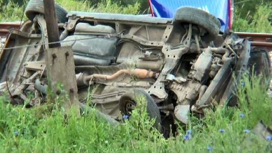 Tragiczny wypadek na przejeździe kolejowym w Kujawsko-Pomorskiem. Dwoje dzieci nie żyje