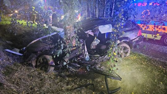 Tragiczny wypadek pod Lubartowem. Nie żyje 18-letni kierowca BMW