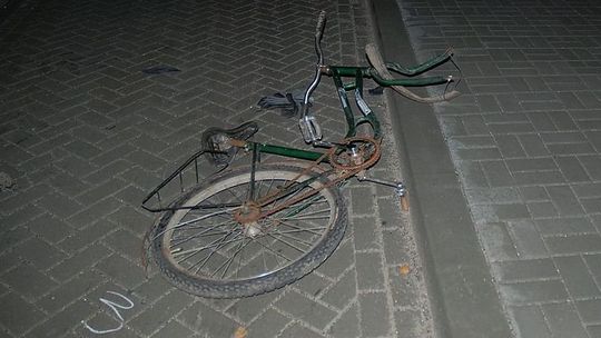Tragiczny wypadek. Prowadził rower, zginął na drodze