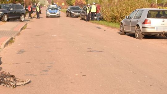 Tragiczny wypadek w Łazach. Nie żyje rowerzysta [zdjęcia]