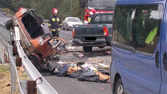 Tragiczny wypadek w Parafiance: Dwie osoby nie żyją (wideo)