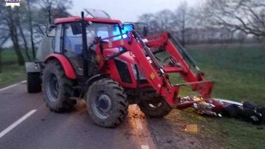 Traktorzysta wymusił pierwszeństwo. Zginął 31-letni motocyklista