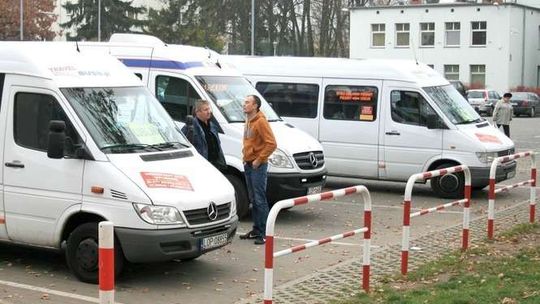 Transport publiczny w pow. puławskim. Co chcieliby poprawić mieszkańcy?