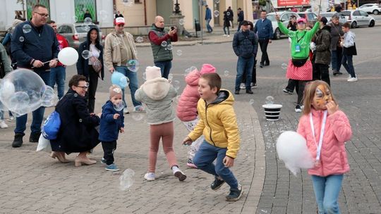 Transportowa niedziela z historią i przyszłością – Piknik Europejski na Placu Zamkowym