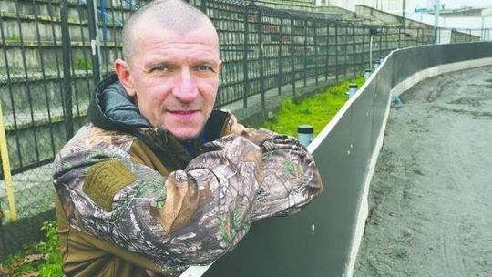 Trener Speed Car Motoru komentatorem telewizyjnym