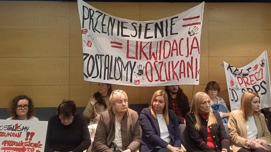 Triumf marszałka, porażka ludzi, likwidacja szkół przy Sulisławickiej?