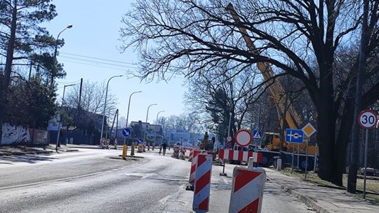 Trochę mniej utrudnień w rejonie Sidorskiej. Ale to wciąż plac budowy 