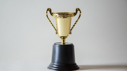 Trofea dla branży budowlanej i deweloperskiej – wyróżnienia na gale i podsumowania roku