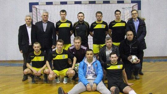 Trofeum zostało w domu. Tęcza Bełżyce wygrała turniej halowy