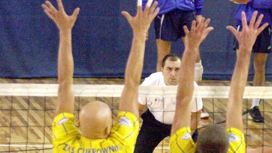 Trójka zmierzy się dzisiaj z MOS Wola Warszawa. Cukrownik gra w sobotę