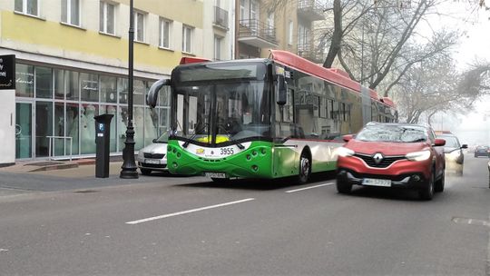 Trolejbusom w Lublinie rozładowują się baterie. Wszystko przez szron na sieci zasilającej
