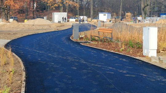 Trwa budowa nowego parku, coraz bliżej finiszu [zdjęcia, wideo]