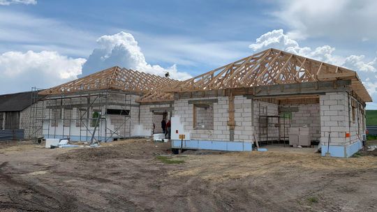 Trwa budowa świetlicy wiejskiej w Szarowoli. Wiemy, co się w niej znajdzie