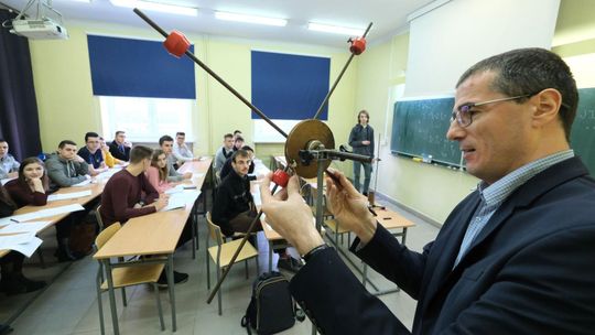 Trwa "Pogotowie przedmaturalne z fizyki" na UMCS