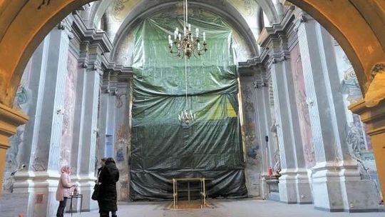 Trwa remont w kościele pojezuickim. Co odkryli konserwatorzy? [zdjęcia]