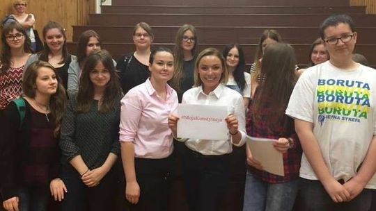 Trwa Tydzień Konstytucyjny. Prawnicy odwiedzają szkoły