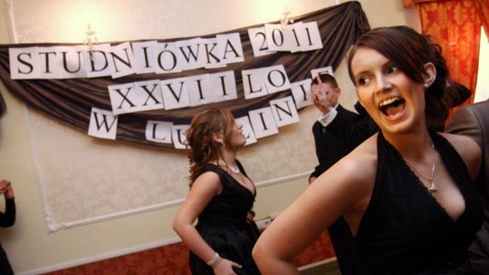 Trwają studniówki w lubelskim. Zdjęcia z imprez