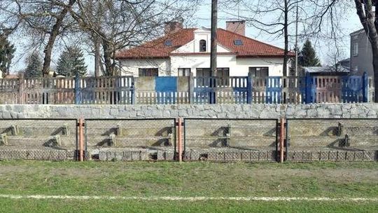 Trybuna kontra zbiornik. Trwa głosowanie