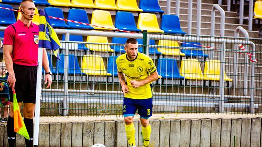 Trzy czerwone kartki Avii Świdnik w Wiązownicy, dwa gole i zero punktów