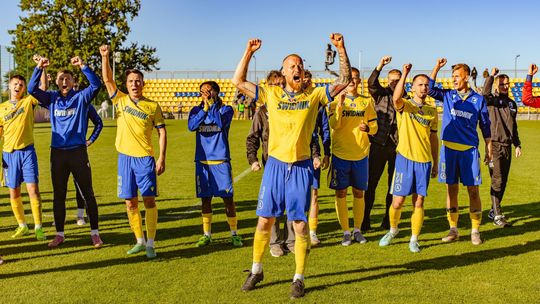 Trzy gole w pierwszej połowie i po meczu. Avia wyeliminowała Flotę z STS Pucharu Polski