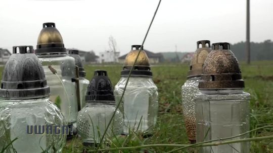 Trzy młode osoby w bmw i 250 km/h na liczniku. 17-latka nie udało się uratować