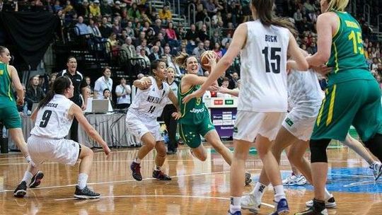 Trzy nowe zawodniczki dołączyły do Pszczółki