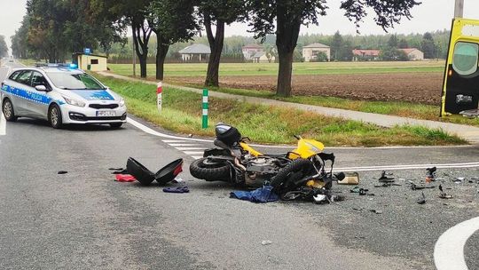 Trzy osoby, w tym motocyklista ucierpiały w wypadku