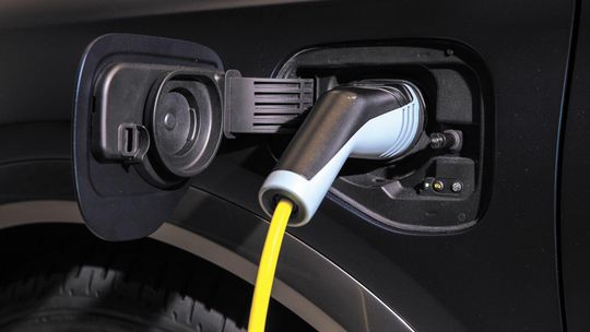 Trzy pytania o samochody elektryczne