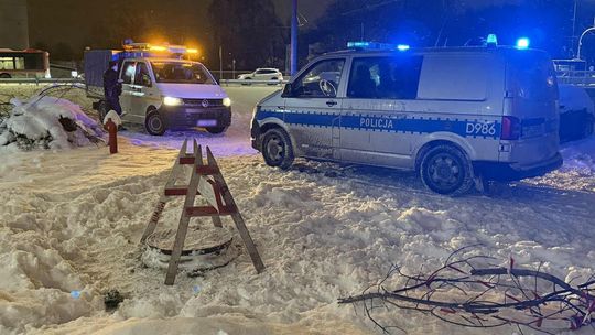 Trzylatka wpadła do studzienki. Jak do tego doszło?