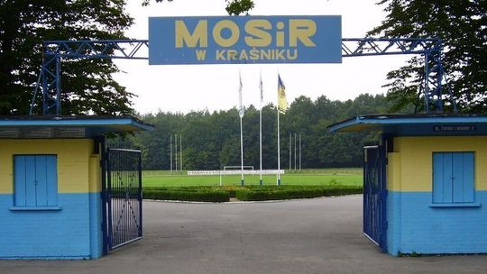 Tu będzie parking z prawdziwego zdarzenia. Na razie szukają pieniędzy