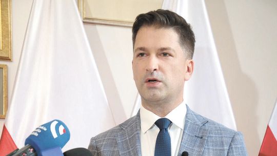 Tułajew o sejmowych pracach. 14 mld zł dla samorządów 